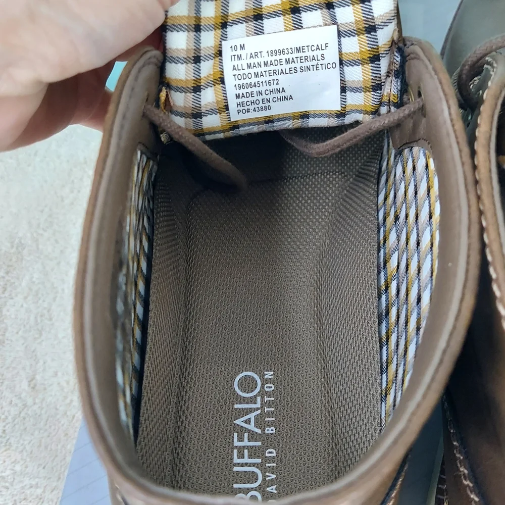 Buffalo David Bitton Metcalf Brown Chukka Boots Men Size 10 NWT Office Athlesure